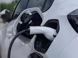 E-Auto beim Laden