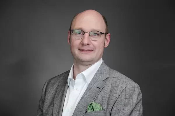 Portraitfoto von Professor Dr. Henrik te Heesen 